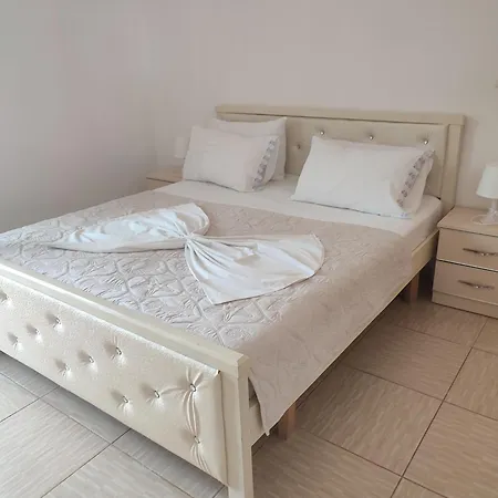 Penelope's Guest house *