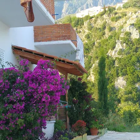 Penelope's Guest house *