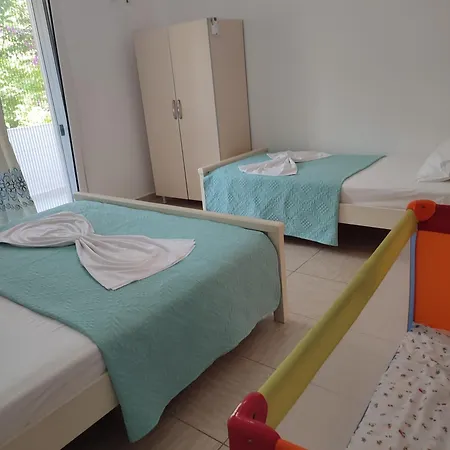 Penelope's ゲストハウス Dhërmi