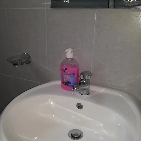 ゲストハウス Penelope's Dhërmi